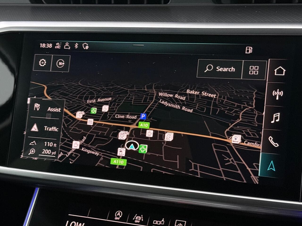 Audi A6 Avant thumbnail Infotainment System