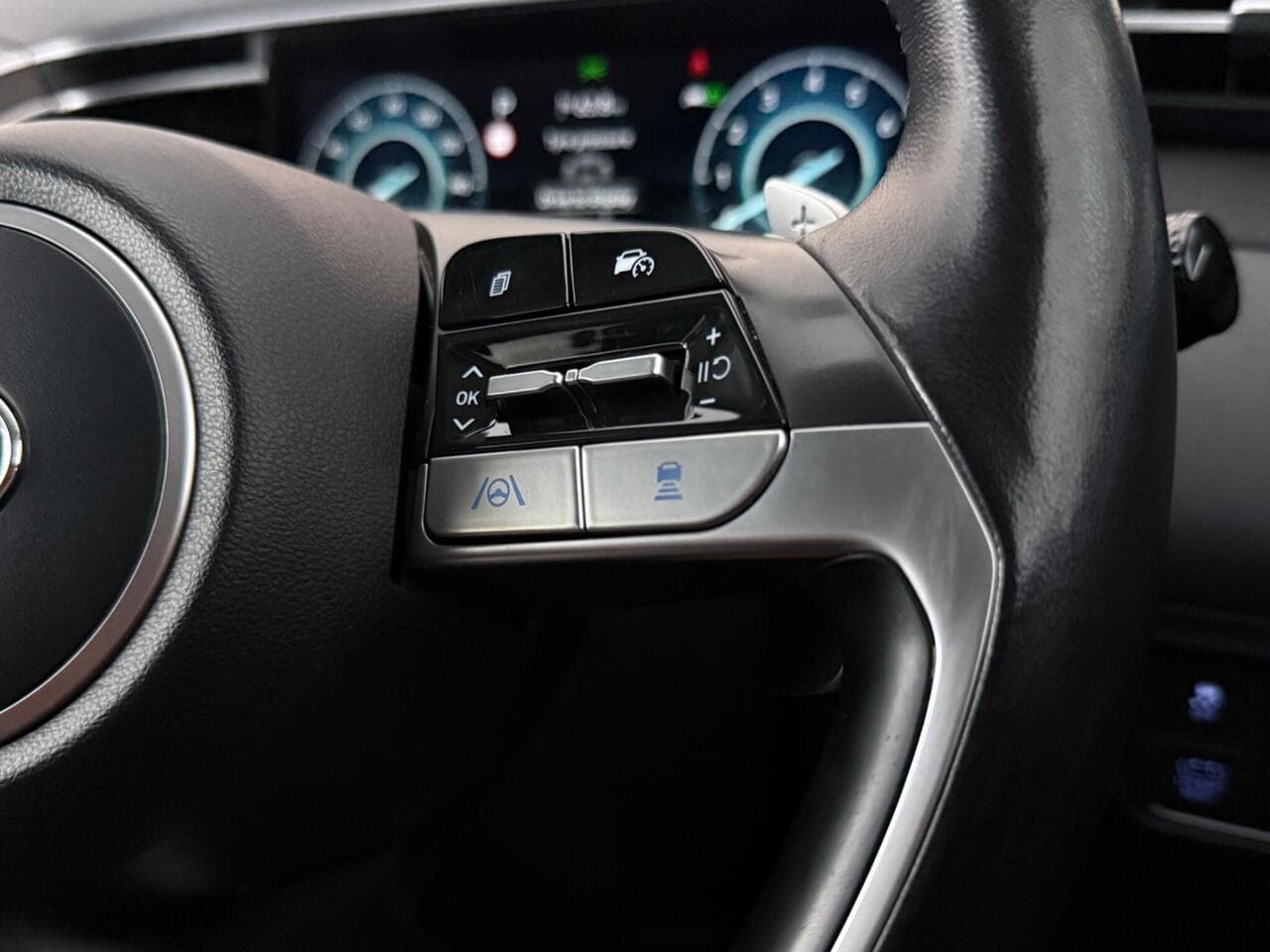 Hyundai TUCSON thumbnail Misc Controls