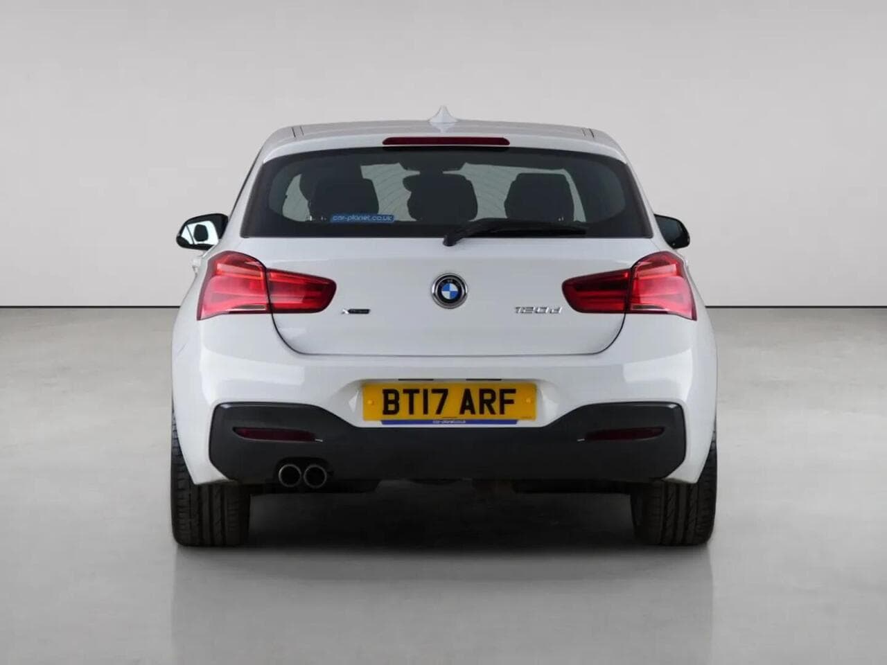 BMW 1 Series thumbnail Rear