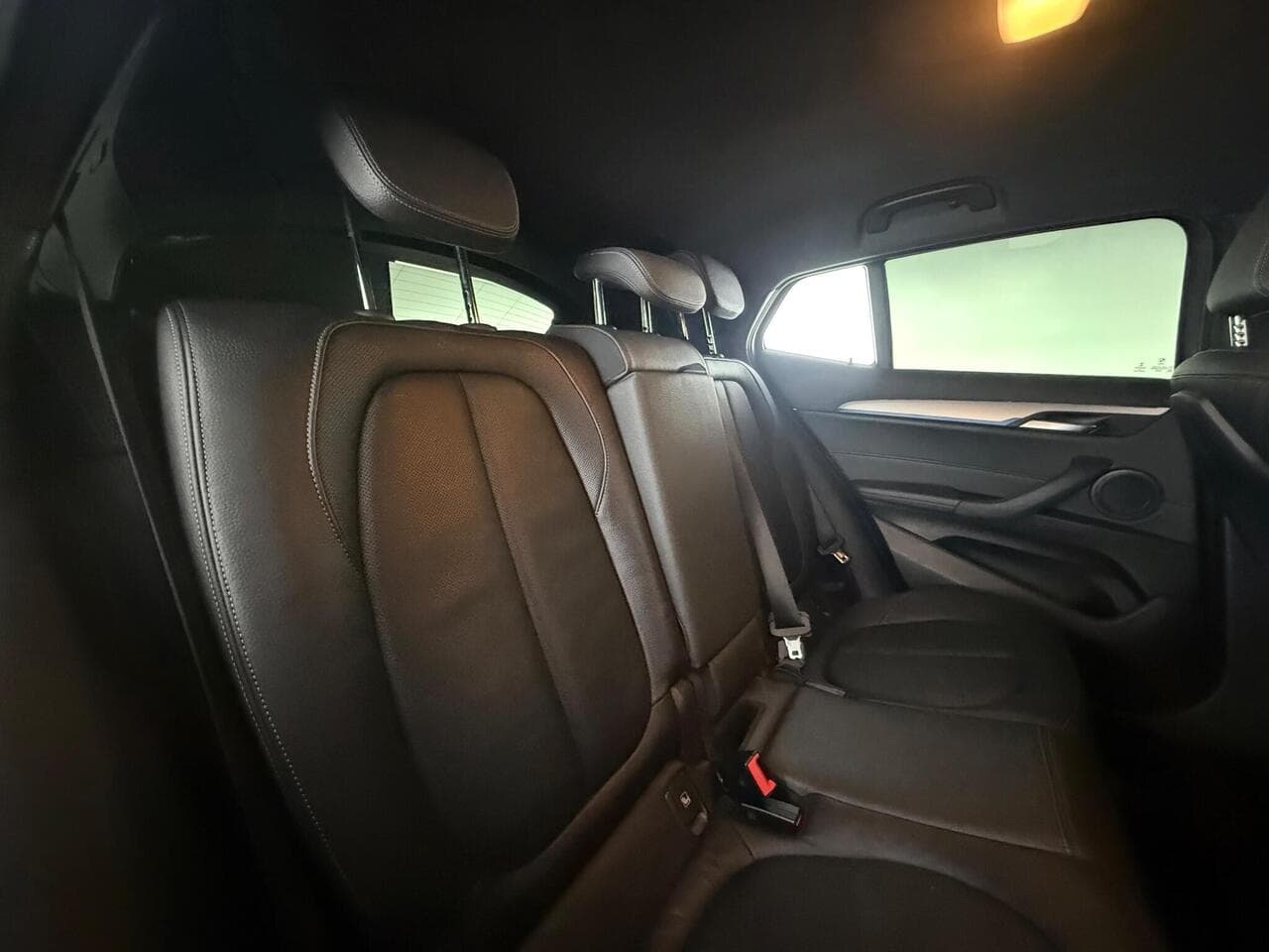 BMW X2 thumbnail Seats Rear