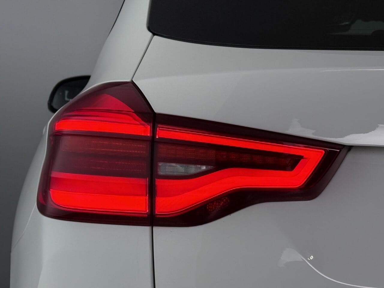 BMW X3 thumbnail Lights Rear