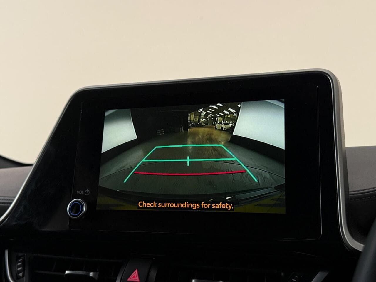 Toyota C-HR thumbnail Infotainment System