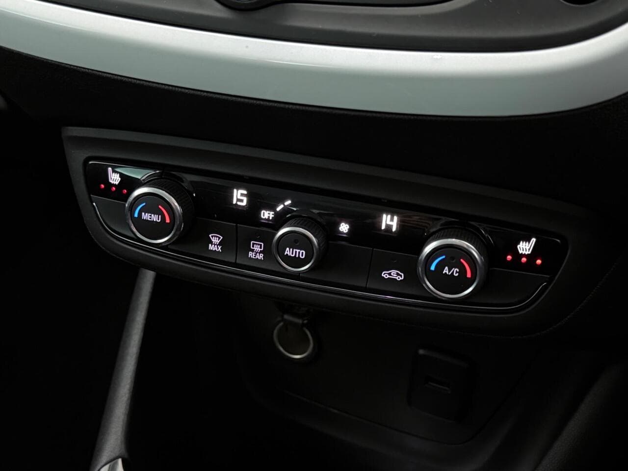 Vauxhall Crossland thumbnail Misc Controls