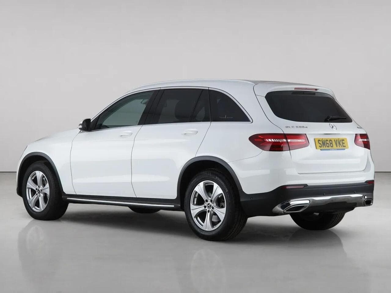 Mercedes-Benz GLC thumbnail Rear Left