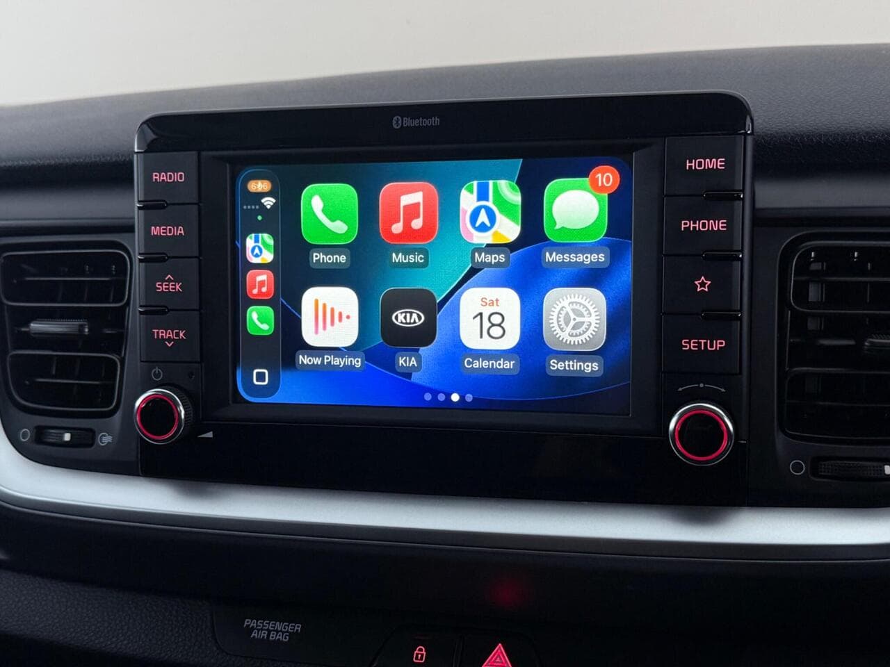 Kia Stonic thumbnail Infotainment System
