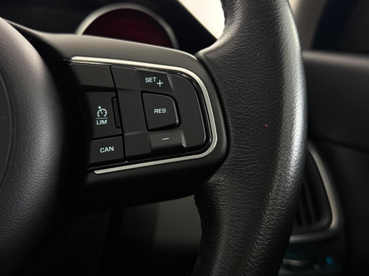 Jaguar E-PACE thumbnail Misc Controls