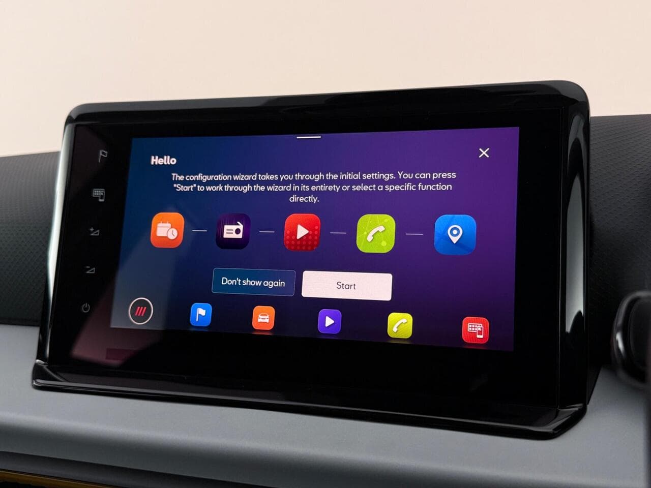 SEAT Arona thumbnail Infotainment System