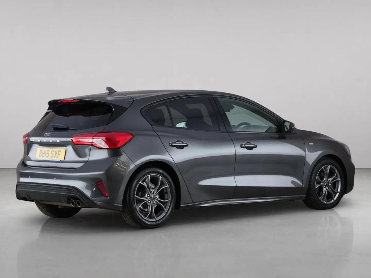 Ford Focus thumbnail Rear Right