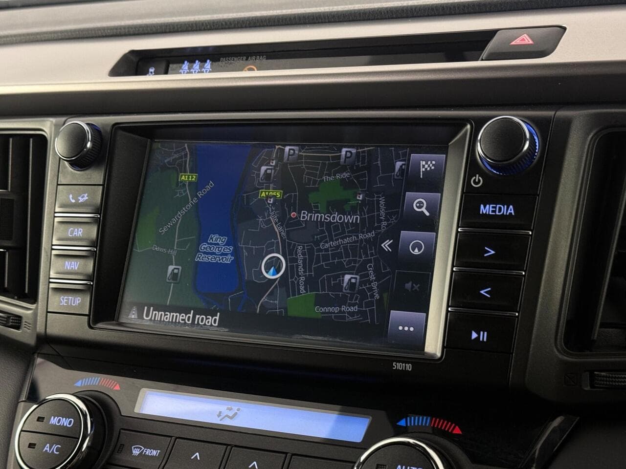 Toyota RAV4 thumbnail Infotainment System