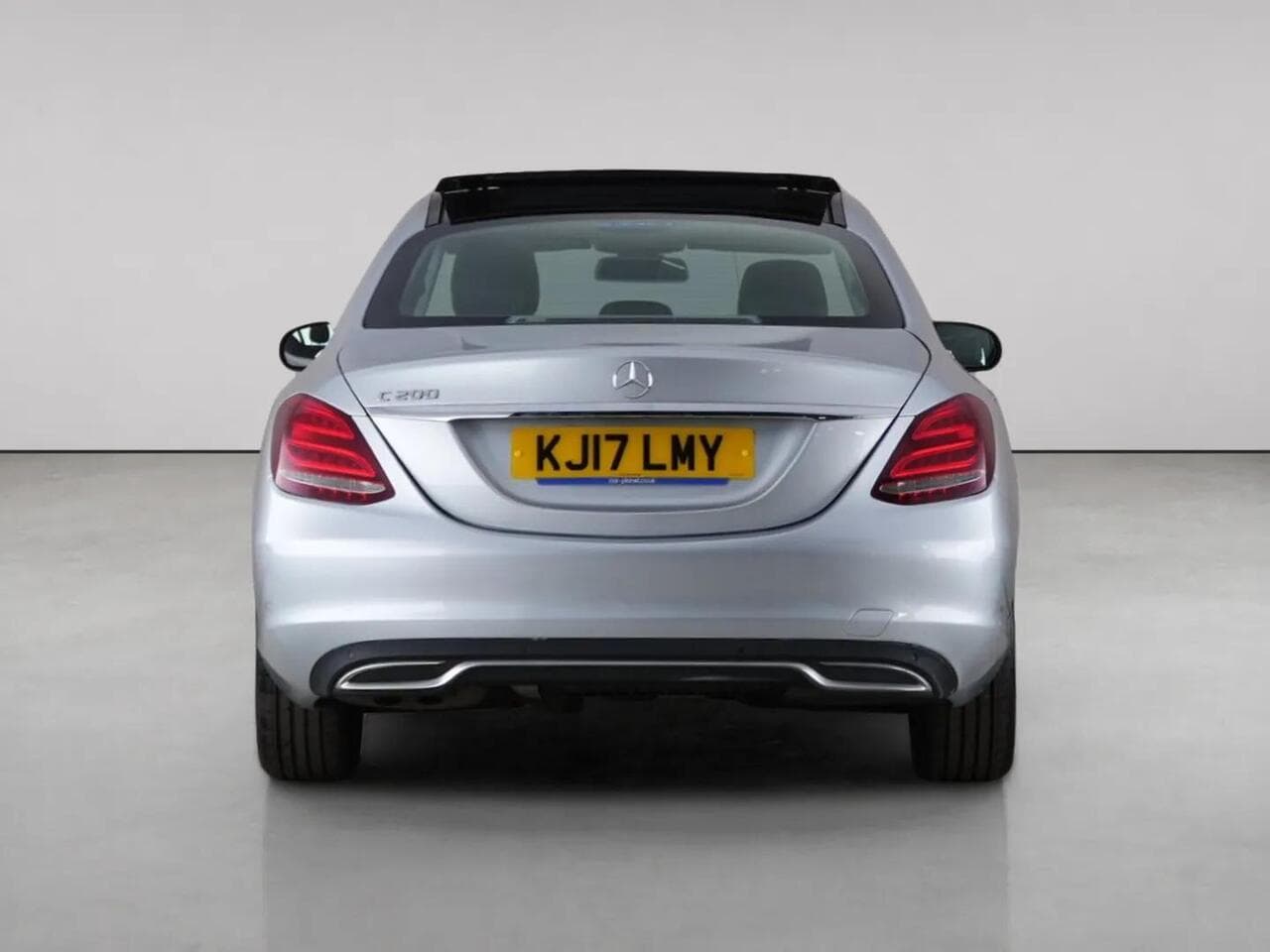 Mercedes-Benz C Class thumbnail Rear