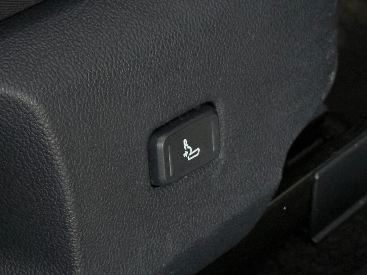 Toyota Corolla thumbnail Misc Controls