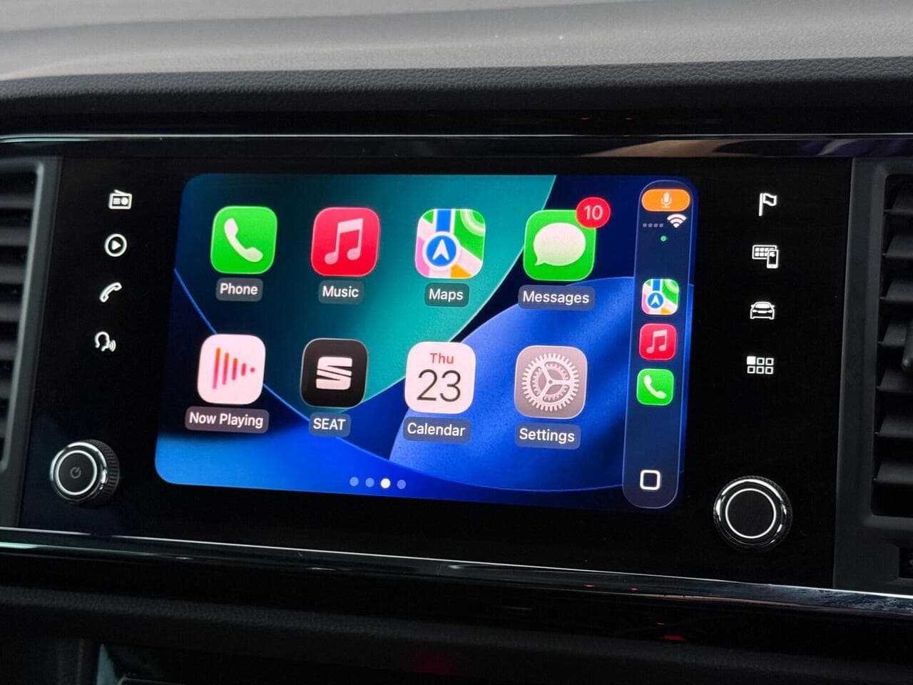 SEAT CUPRA Ateca thumbnail Infotainment System