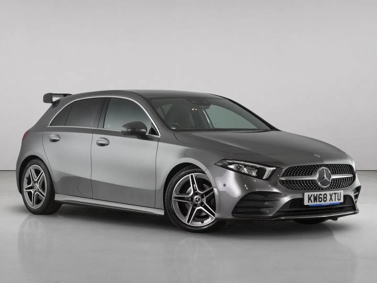 Mercedes-Benz A Class - Mercedes-Benz A Class 1.3 A200 AMG Line (Premium) Hatchback 5dr Petrol 7G-DCT Euro 6 (s/s) (163 ps)