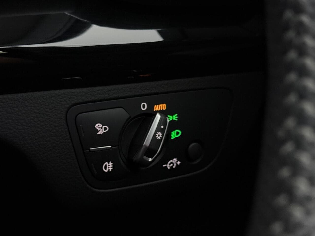 Audi Q5 thumbnail Misc Controls