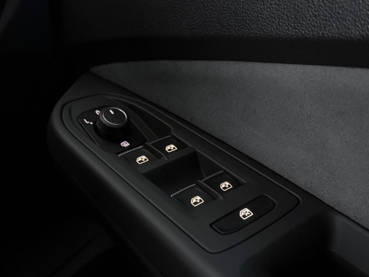 Volkswagen Golf thumbnail Misc Controls