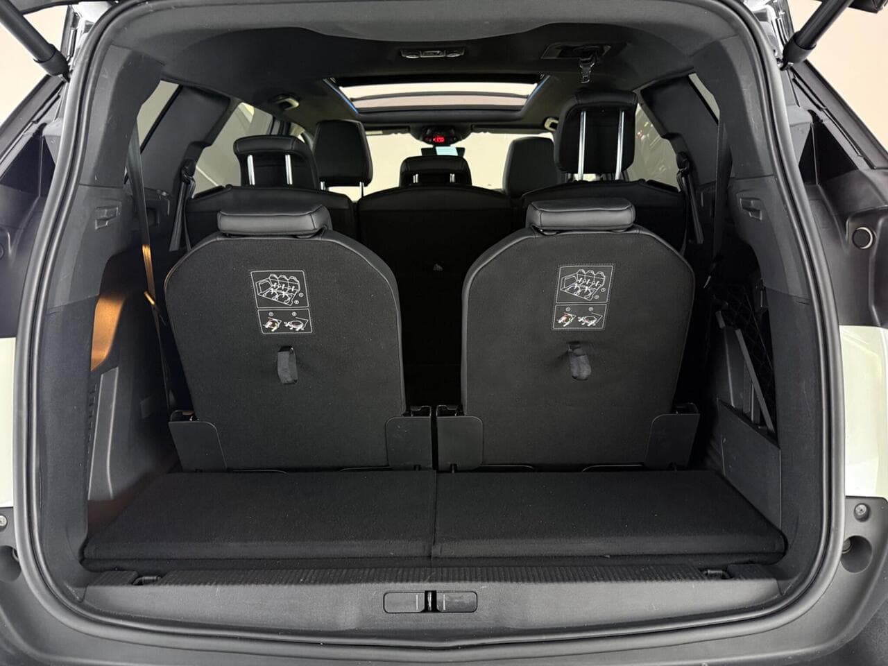 Peugeot 5008 thumbnail Boot