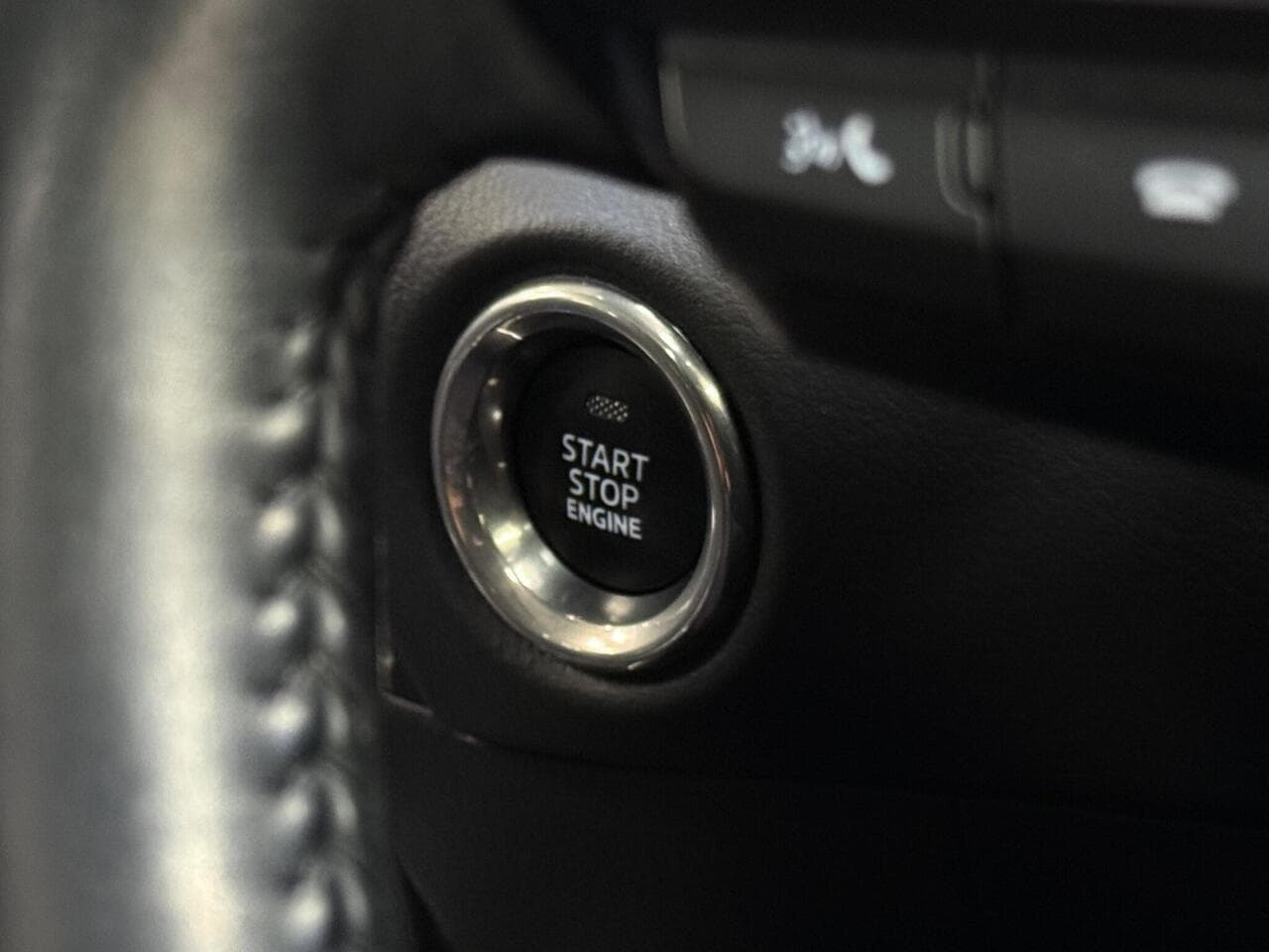 Mazda CX-5 thumbnail Misc Controls