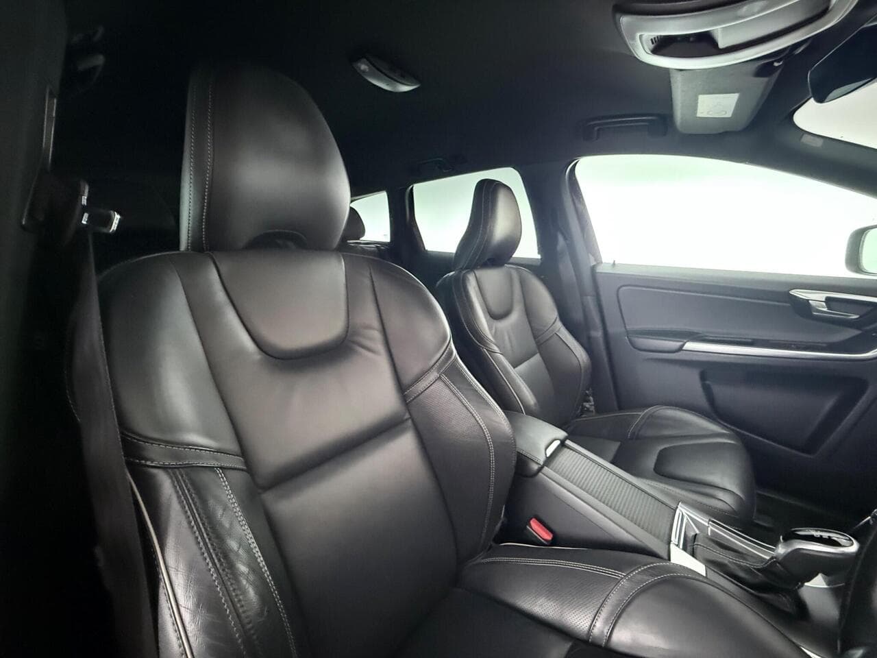 Volvo XC60 thumbnail Seat Driver