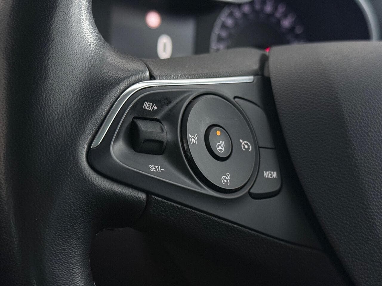 Vauxhall Crossland thumbnail Misc Controls