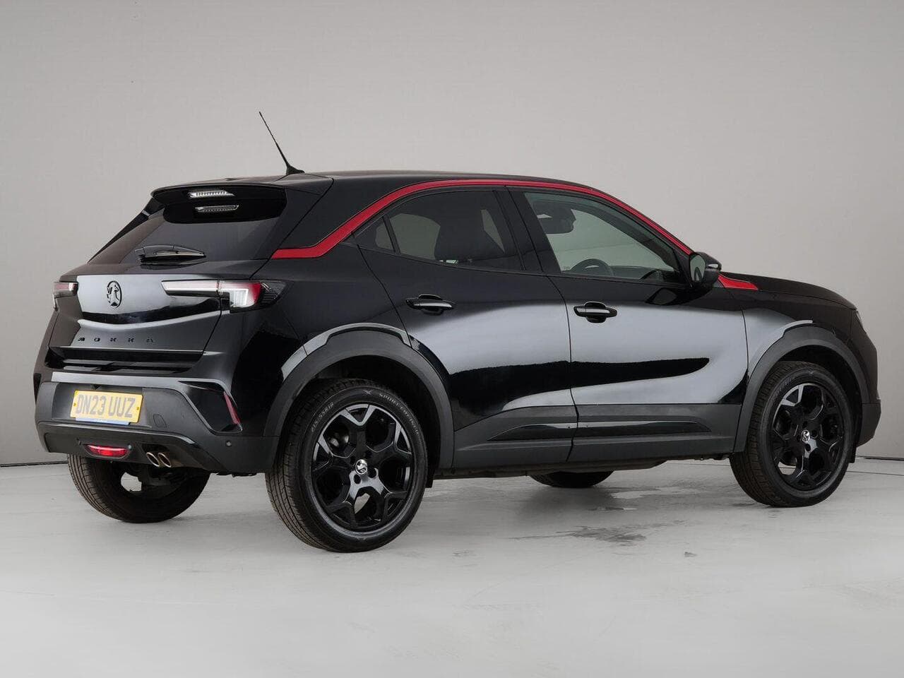 Vauxhall Mokka thumbnail Side Right