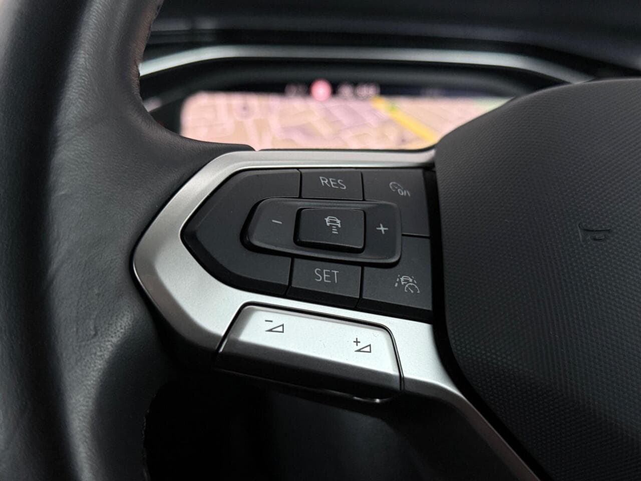 Volkswagen Taigo thumbnail Misc Controls