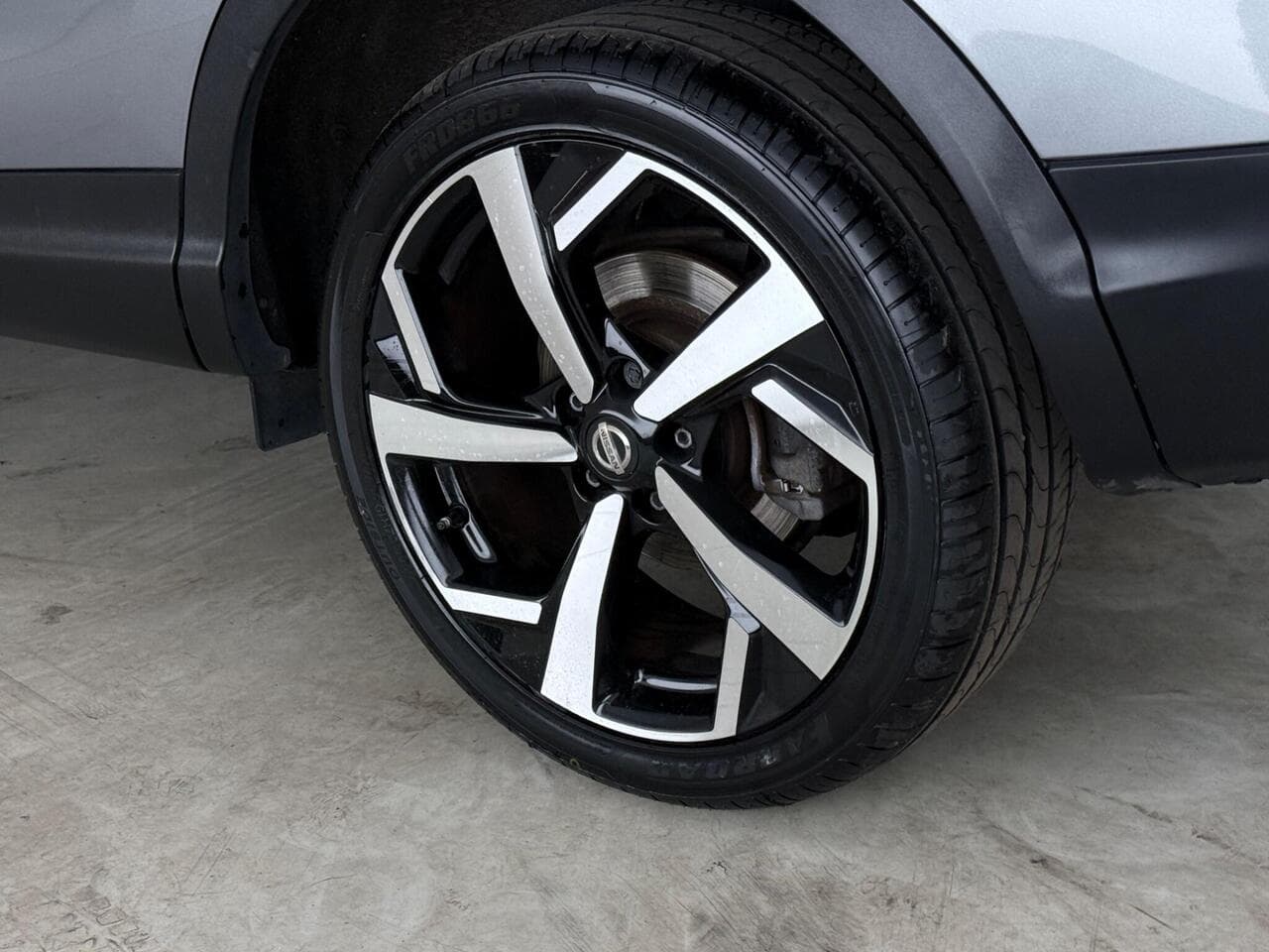 Nissan Qashqai thumbnail Wheel