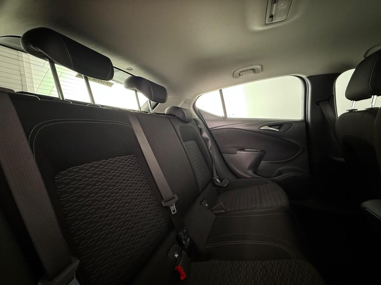Vauxhall Astra thumbnail Seats Rear