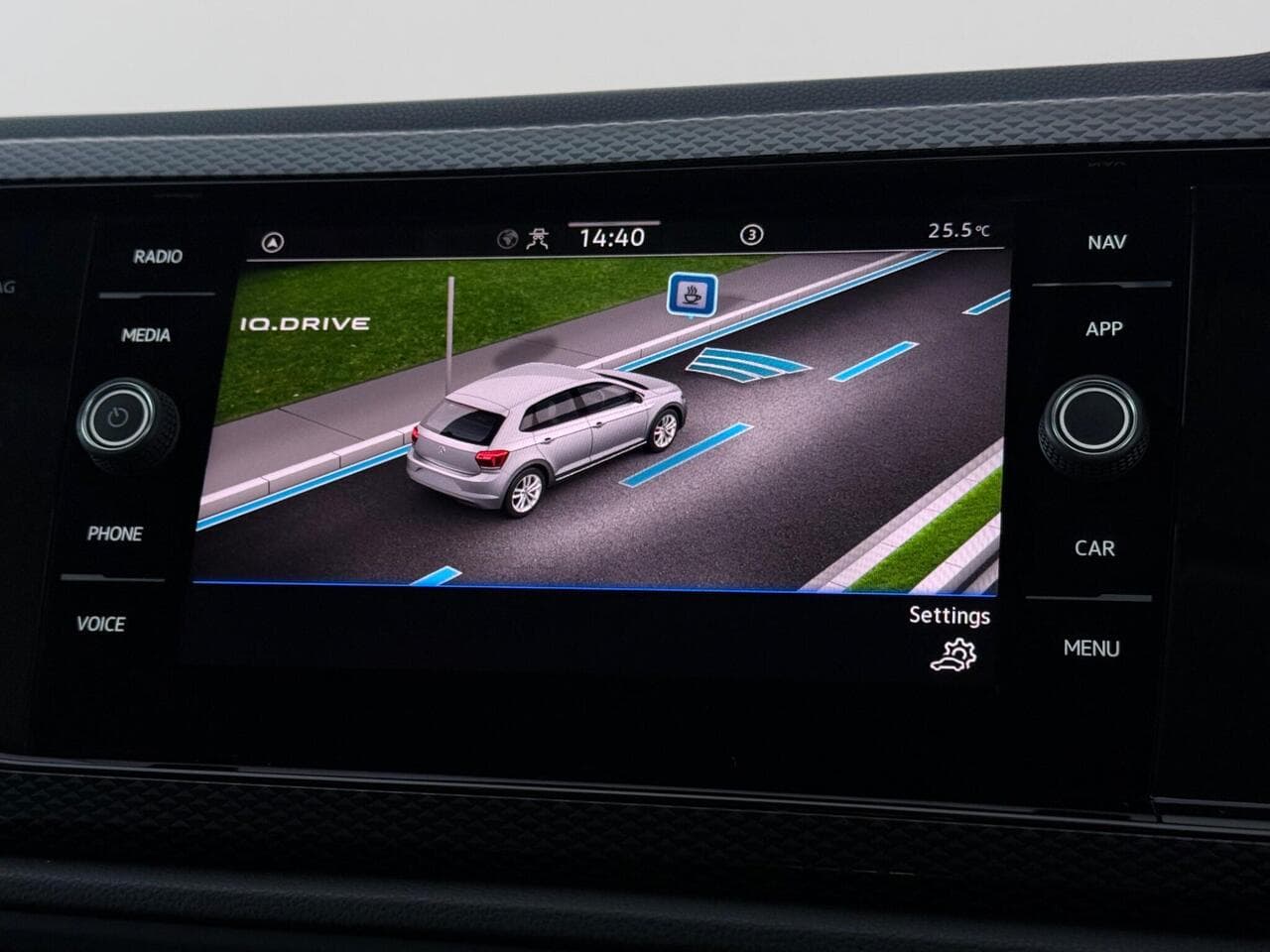 Volkswagen Polo thumbnail Infotainment System