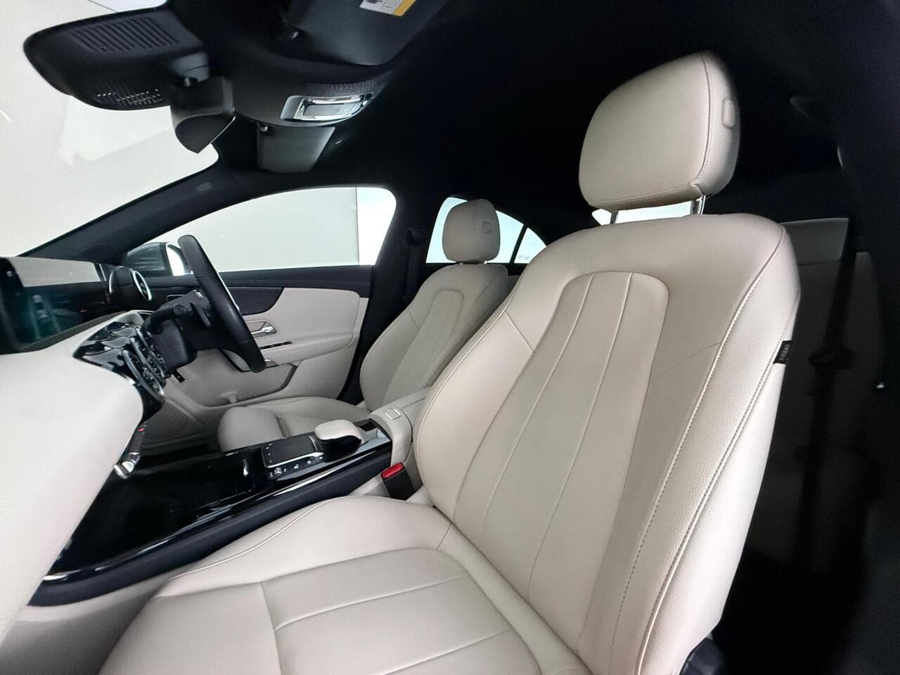 Mercedes-Benz CLA thumbnail Seat Front Passenger