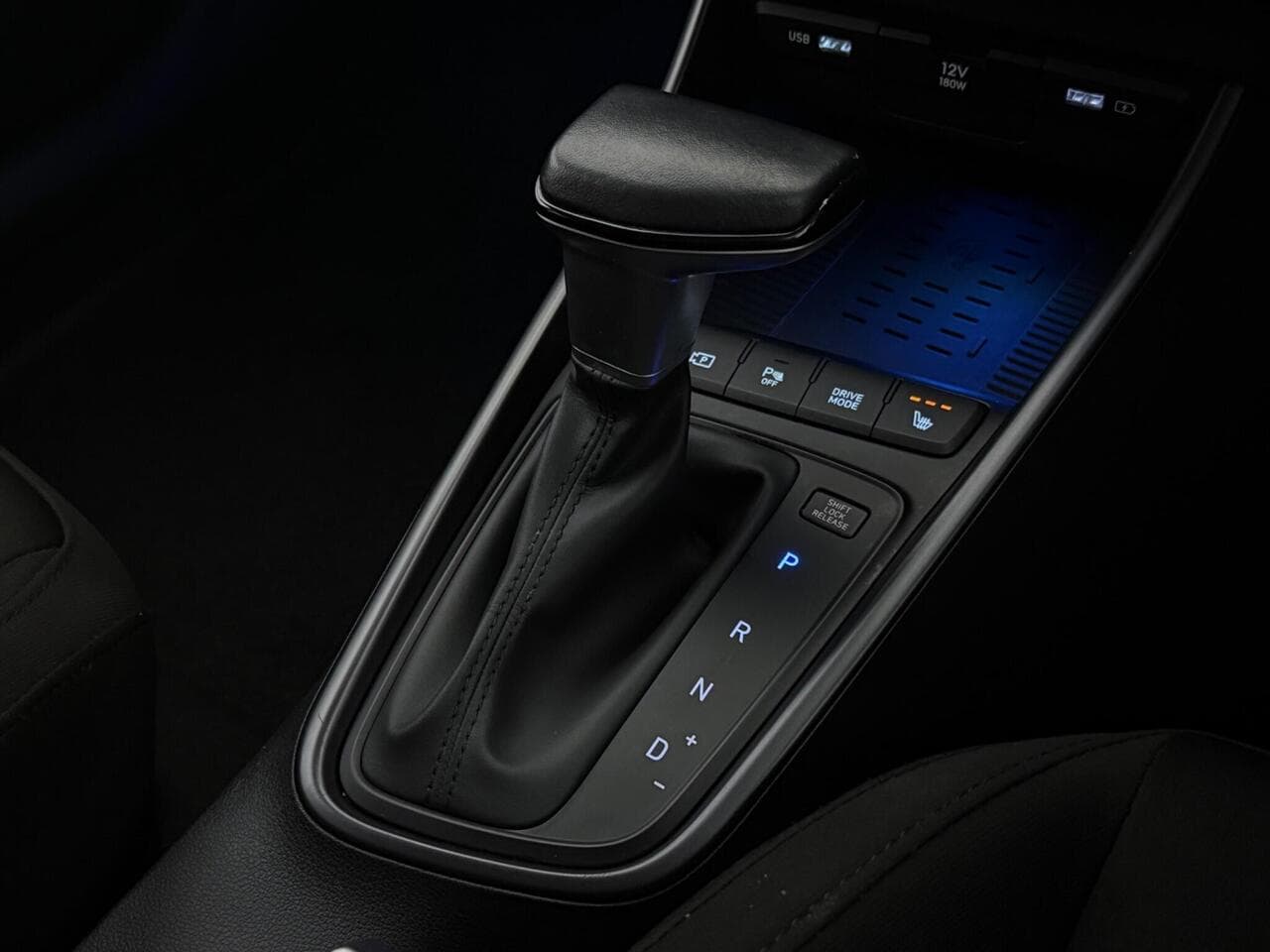 Hyundai BAYON thumbnail Misc Controls