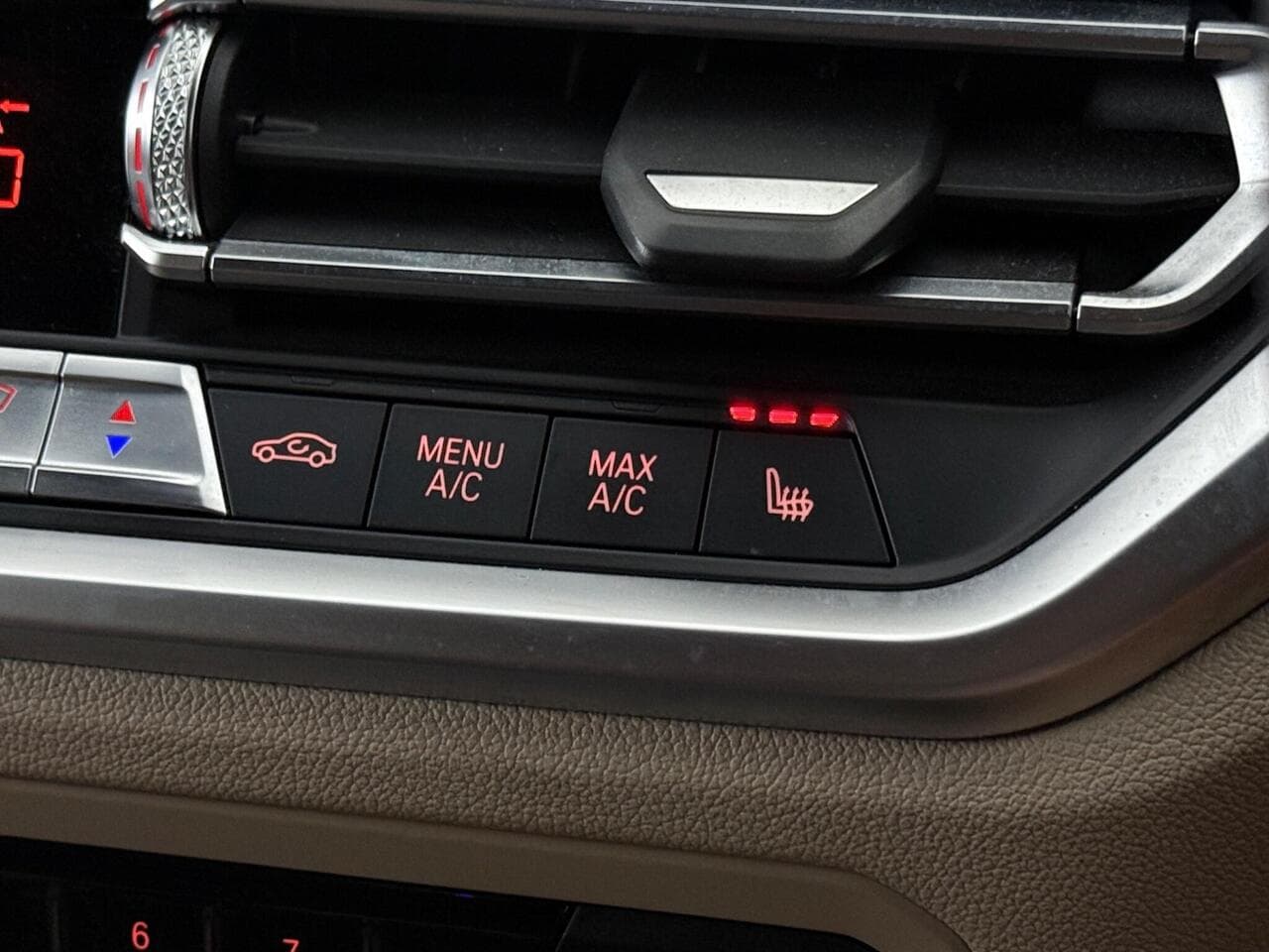 BMW 3 Series thumbnail Misc Controls