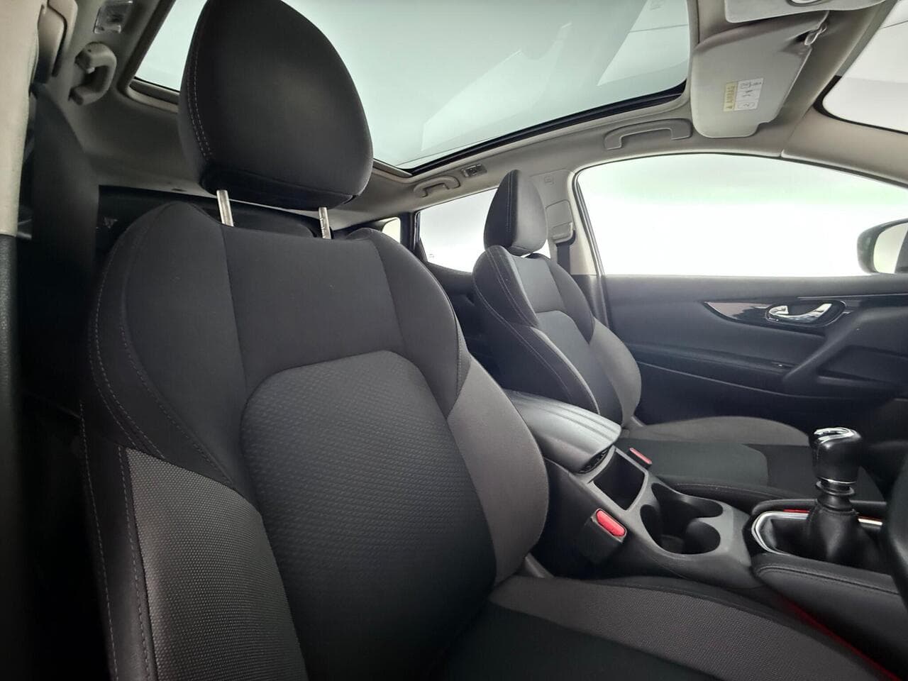 Nissan Qashqai thumbnail Seat Driver