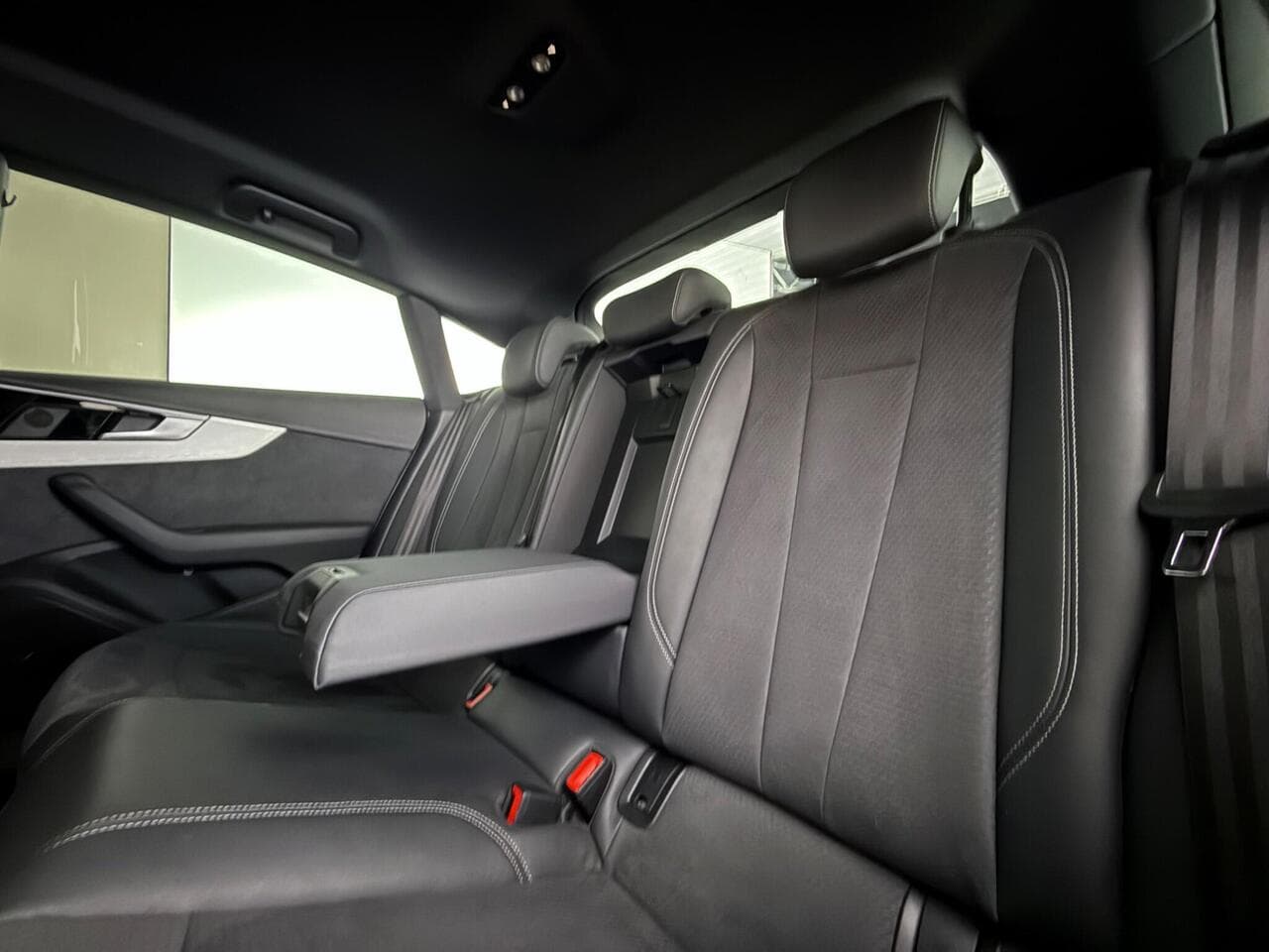 Audi A5 thumbnail Seats Rear