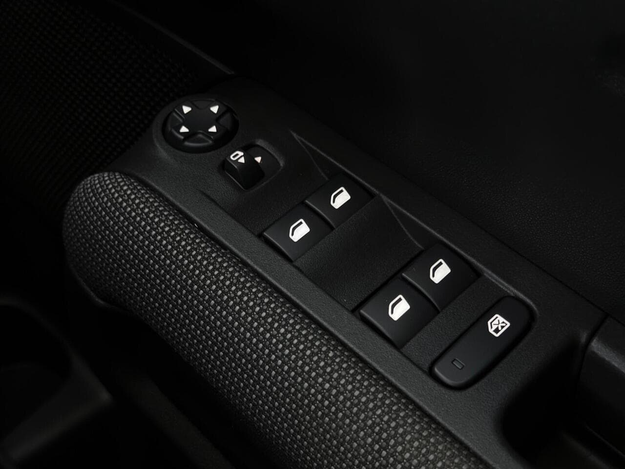 Citroen C3 Aircross thumbnail Misc Controls