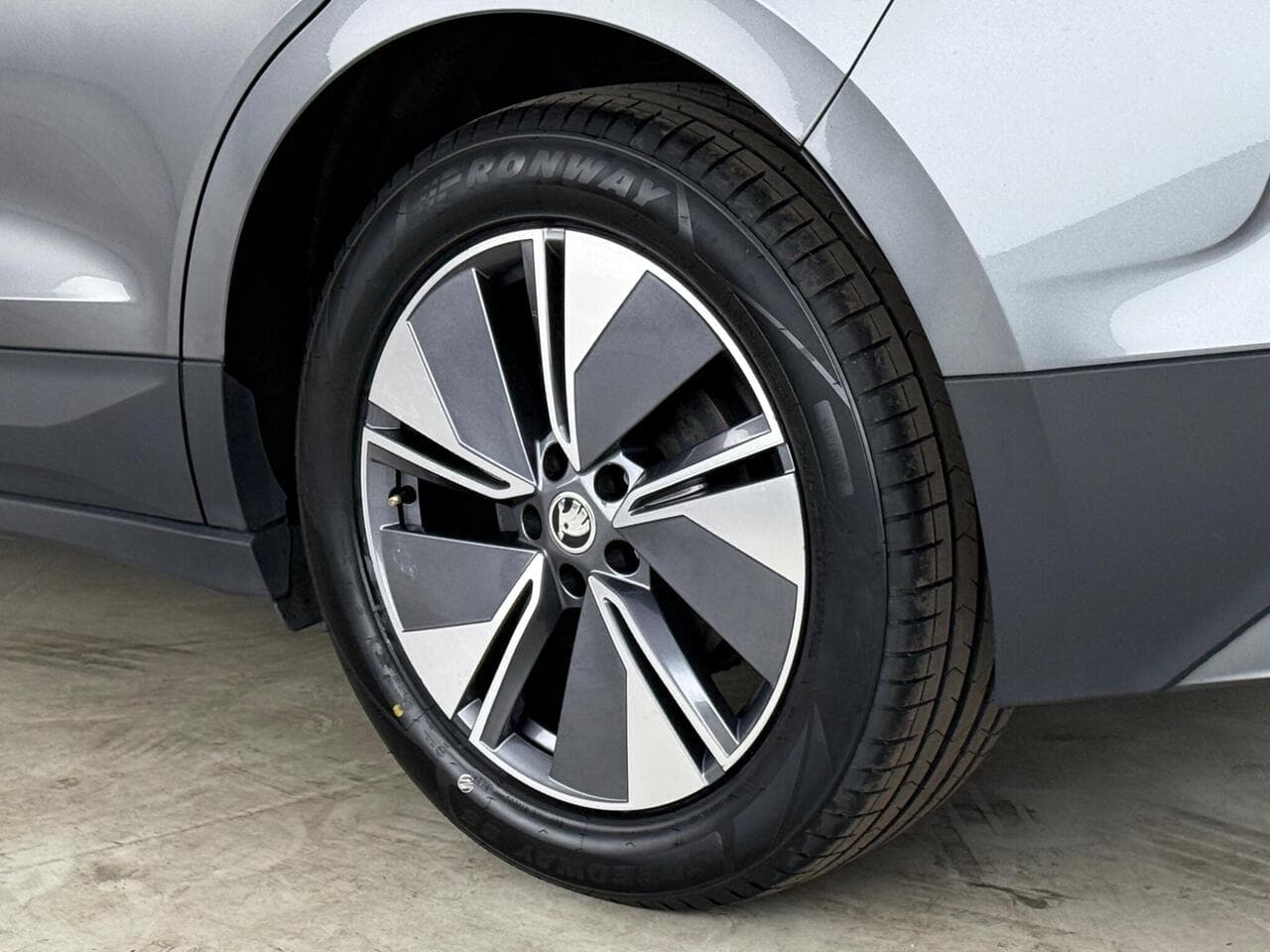 Skoda Enyaq thumbnail Wheel