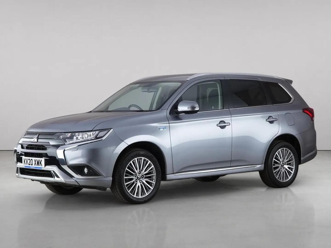 Mitsubishi Outlander thumbnail Front Left