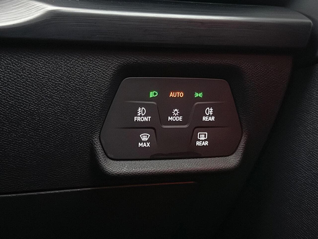 CUPRA Formentor thumbnail Misc Controls