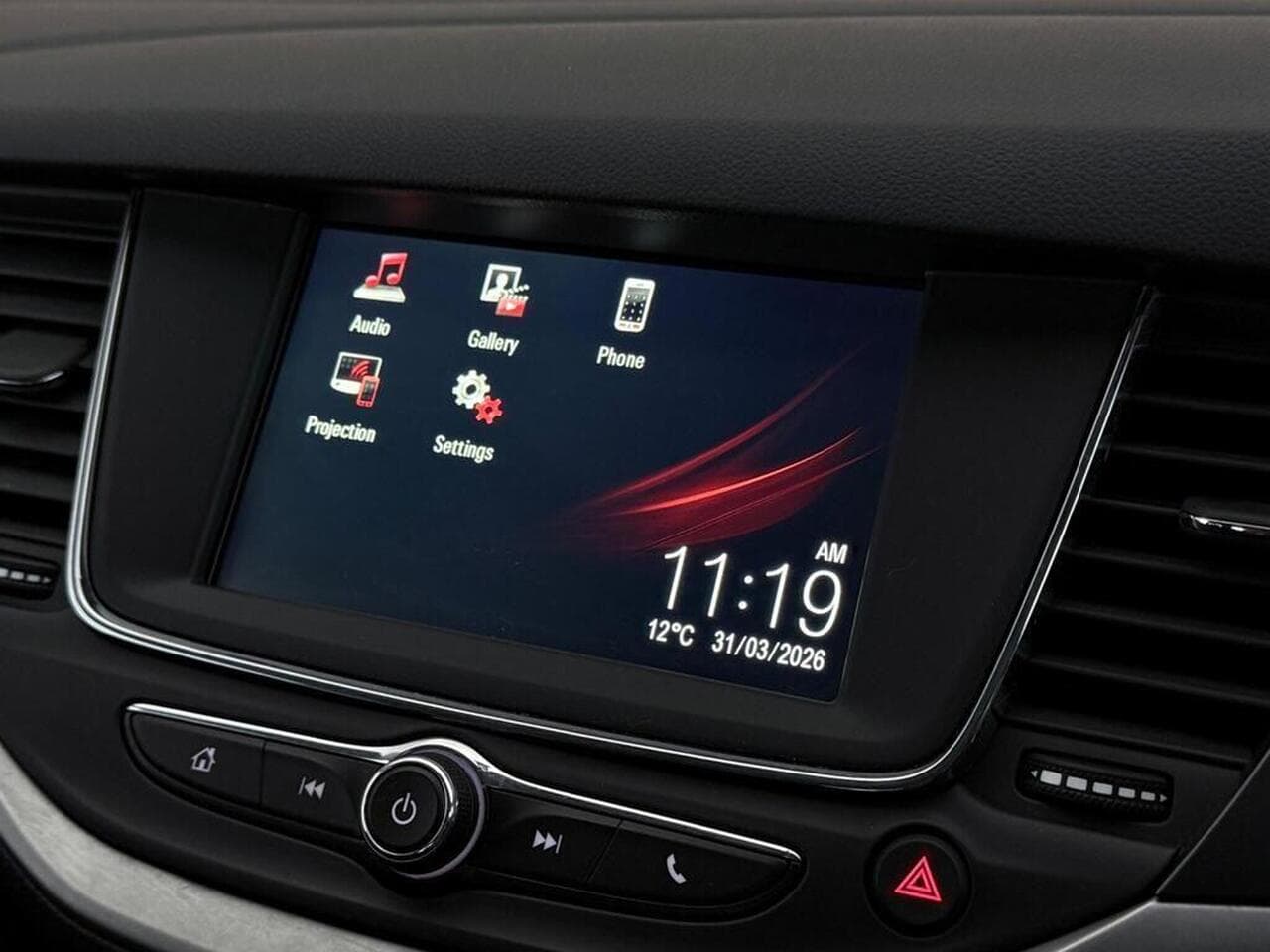 Vauxhall Astra thumbnail Infotainment System