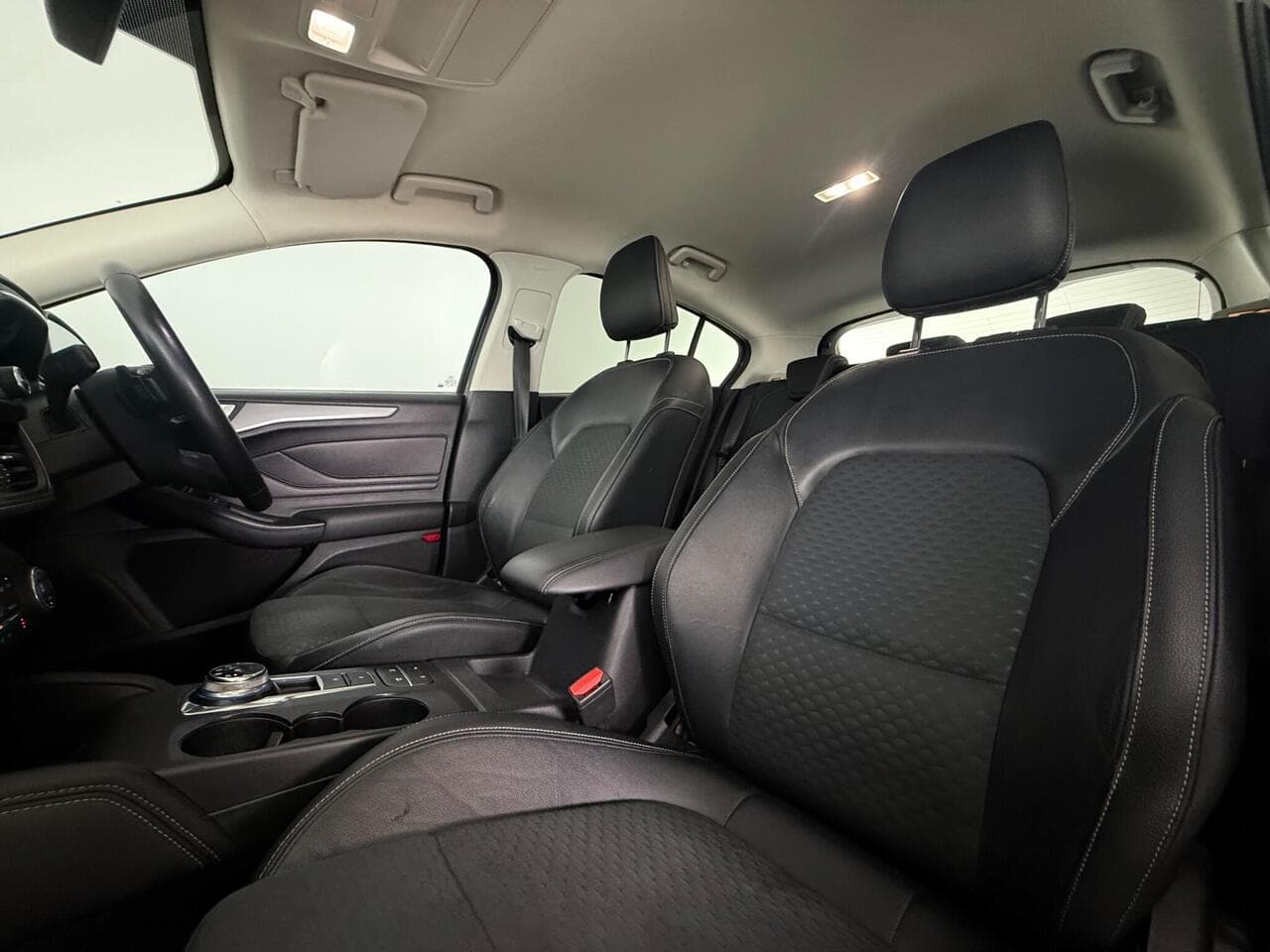 Ford Focus thumbnail Seat Front Passenger