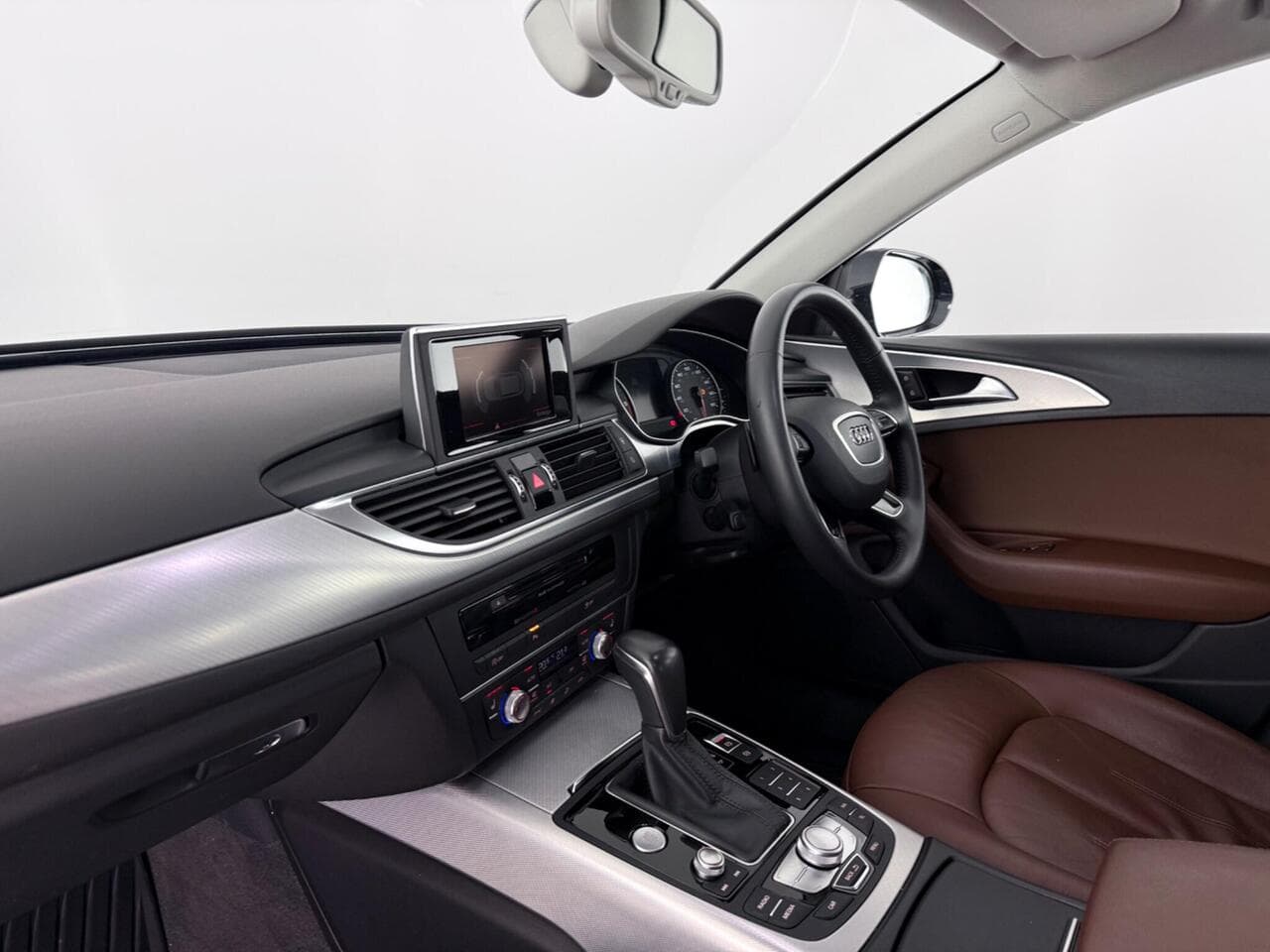 Audi A6 Avant thumbnail Interior Front