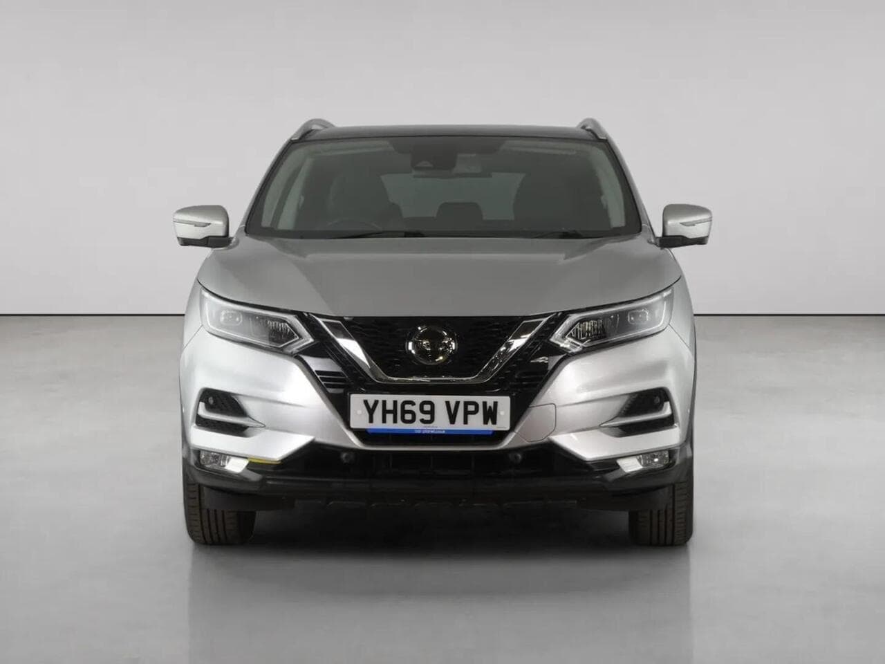 Nissan Qashqai thumbnail Front