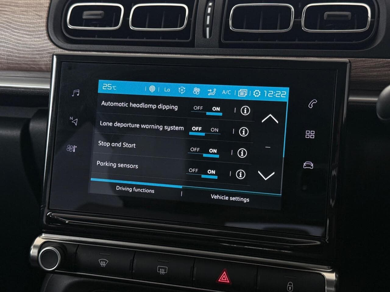 Citroen C3 thumbnail Infotainment System