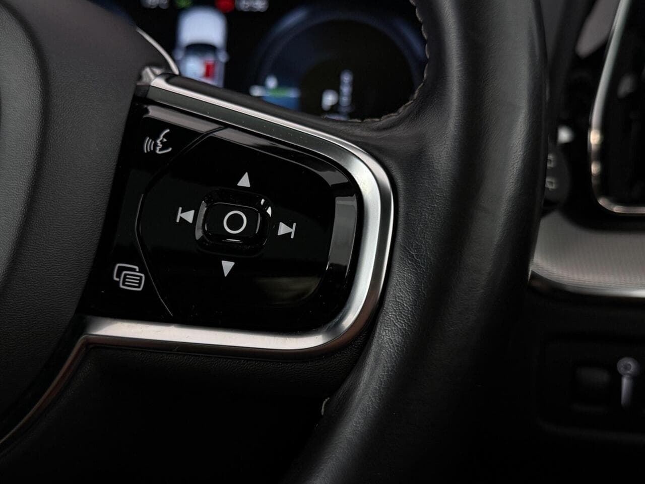 Volvo XC60 thumbnail Misc Controls