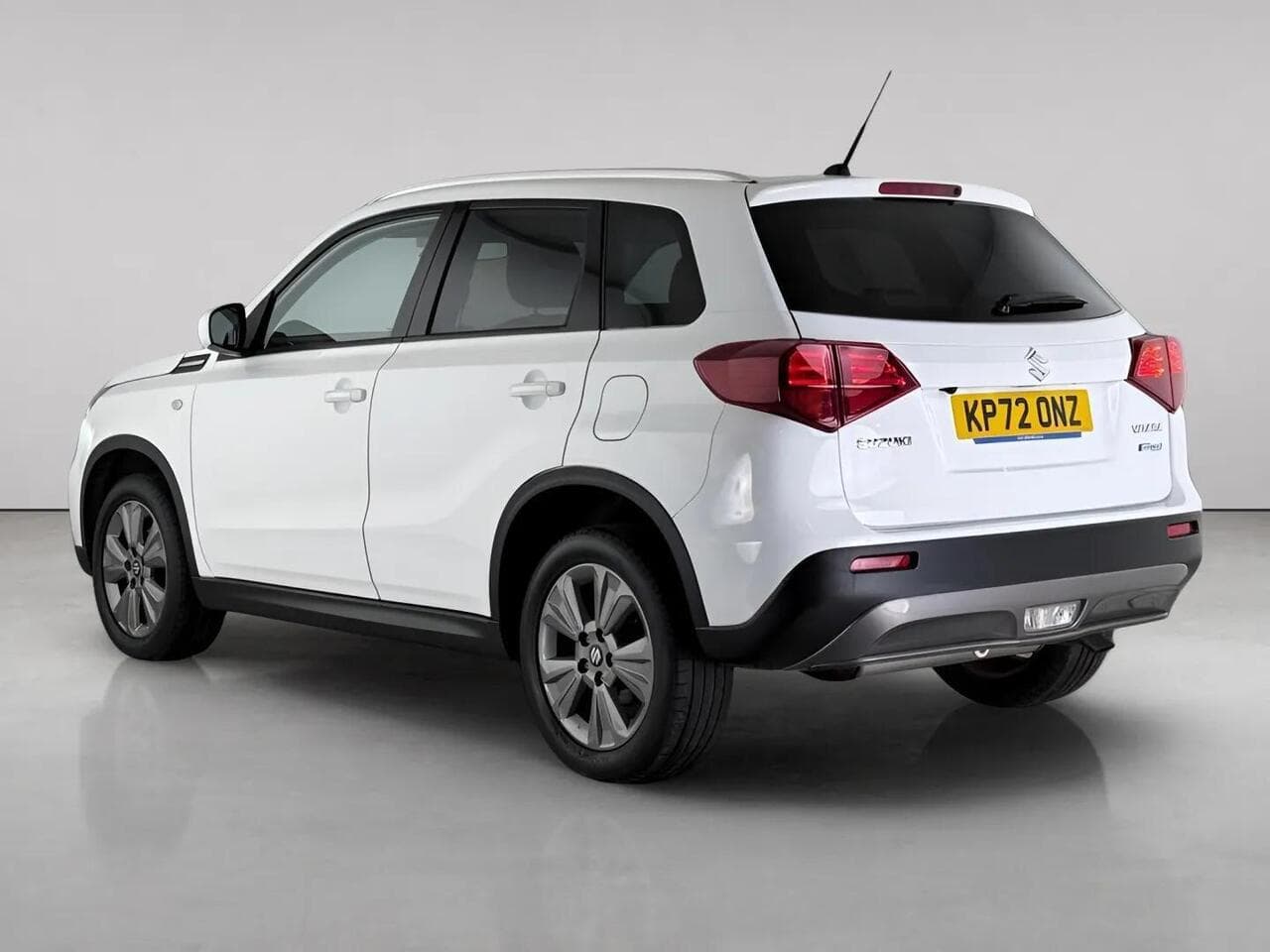 Suzuki Vitara thumbnail Rear Left