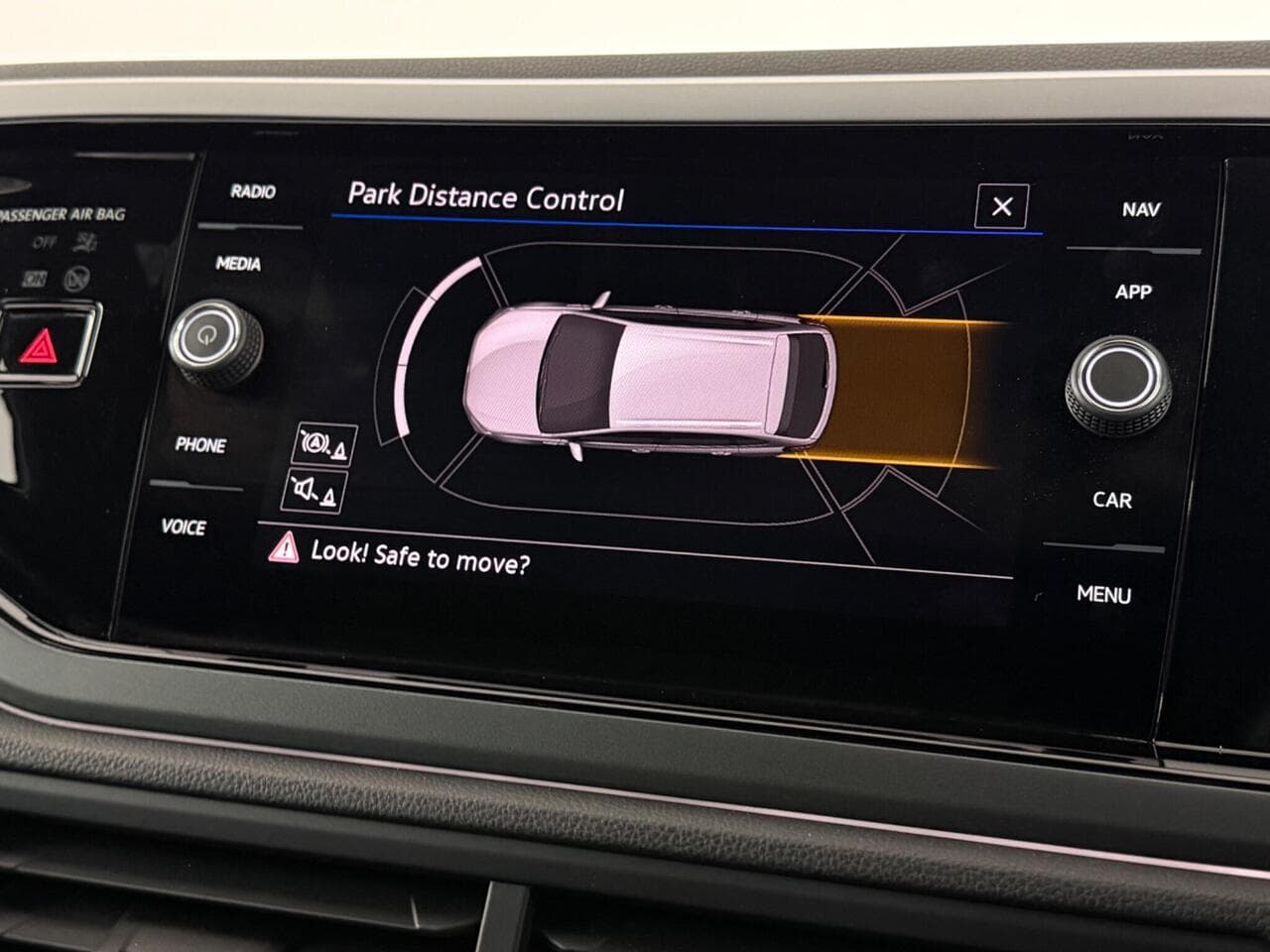 Volkswagen Taigo thumbnail Infotainment System