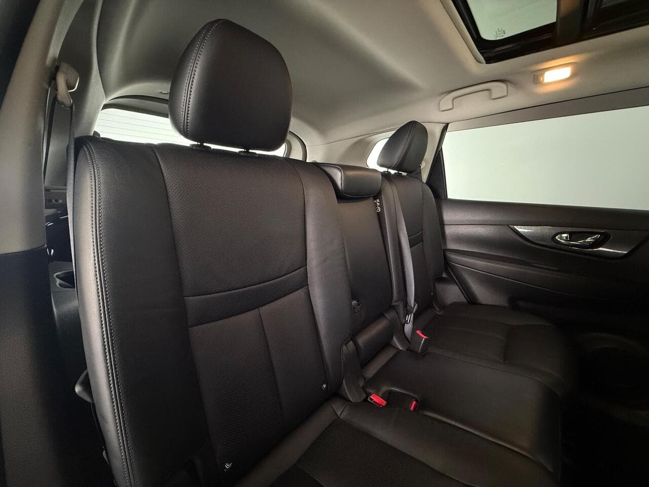 Nissan X-Trail thumbnail Seats Rear