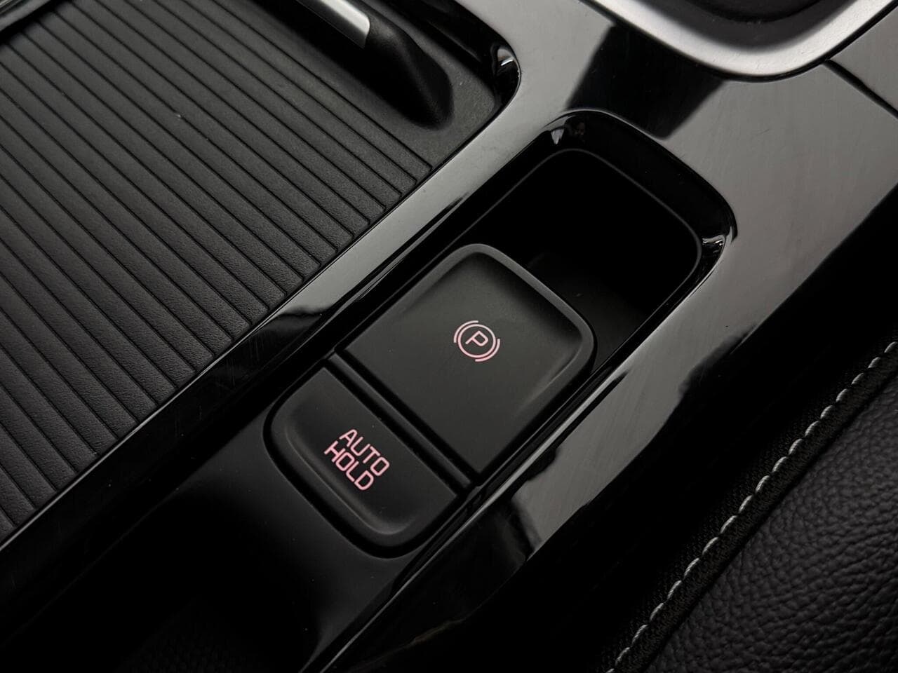 Kia XCeed thumbnail Misc Controls