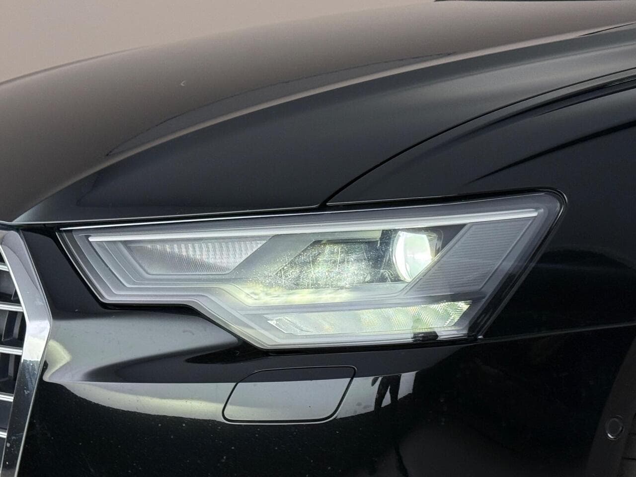 Audi A6 Avant thumbnail Lights Front