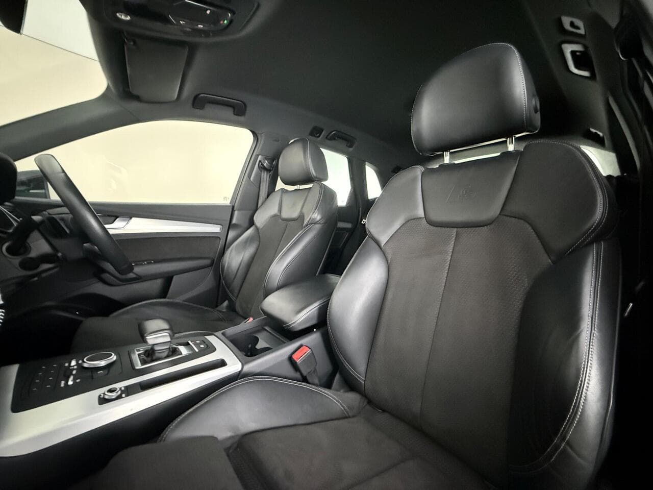 Audi Q5 thumbnail Seat Front Passenger