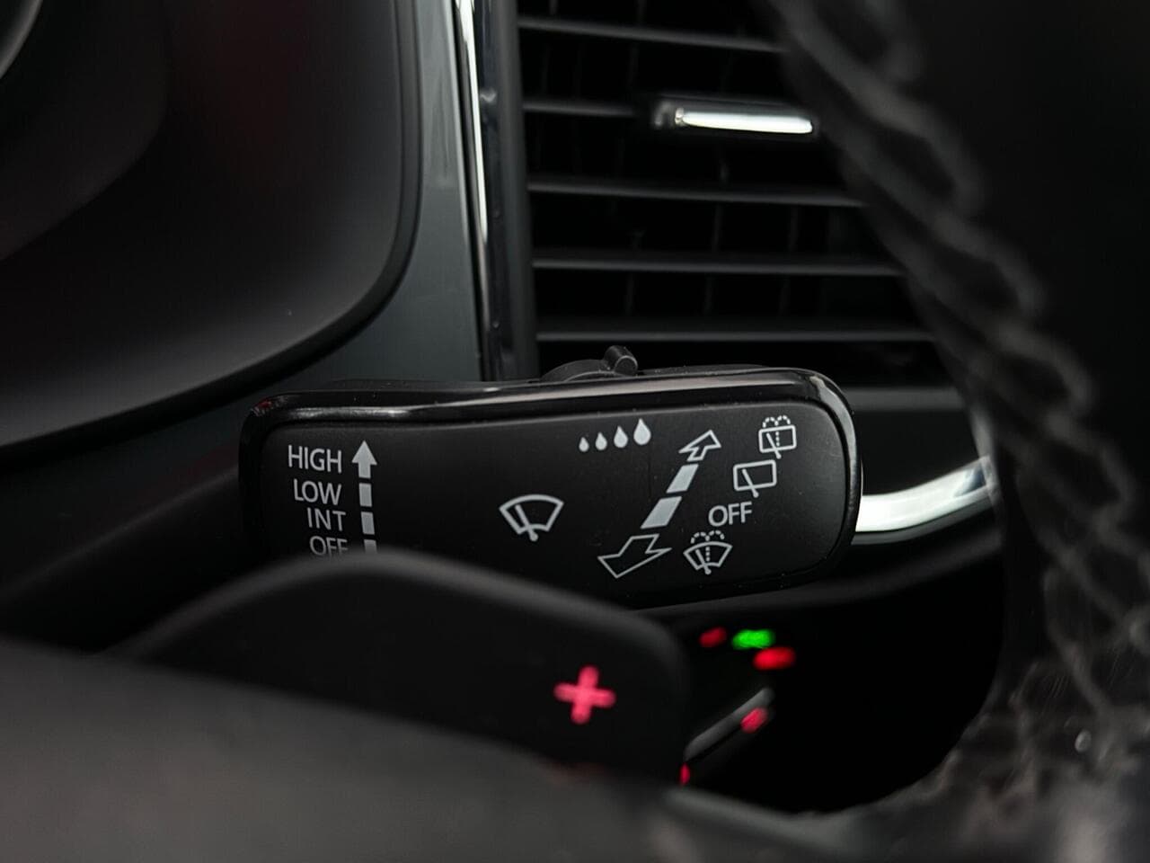SEAT Ateca thumbnail Misc Controls